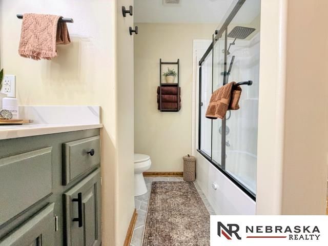10708 S 214th Street, Gretna, NE 68028