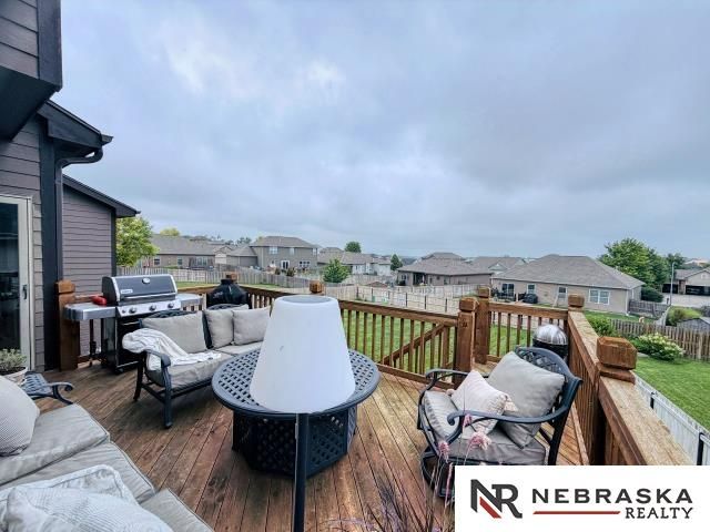 10708 S 214th Street, Gretna, NE 68028