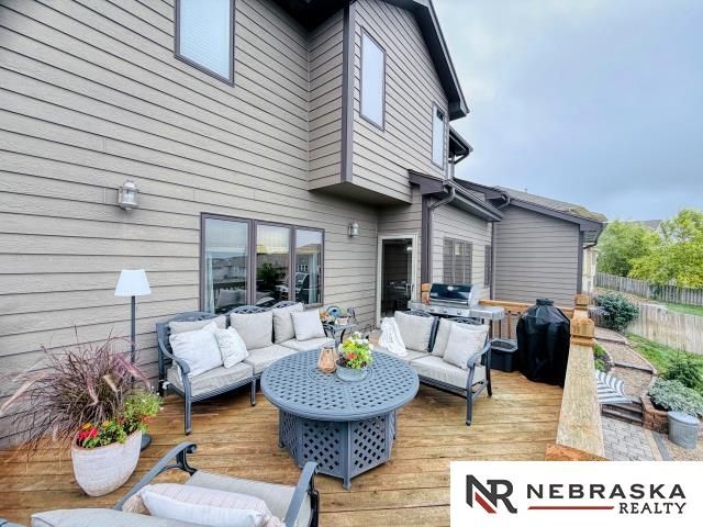 10708 S 214th Street, Gretna, NE 68028