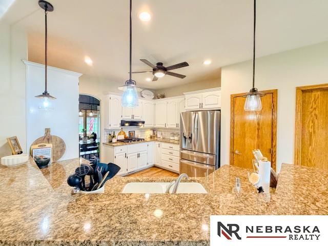 10708 S 214th Street, Gretna, NE 68028