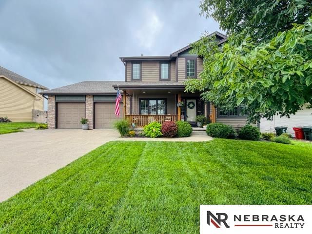 10708 S 214th Street, Gretna, NE 68028