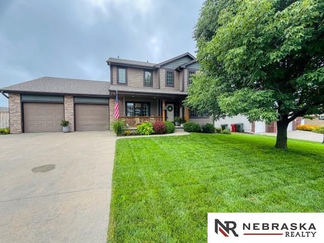 10708 S 214th Street, Gretna, NE 68028