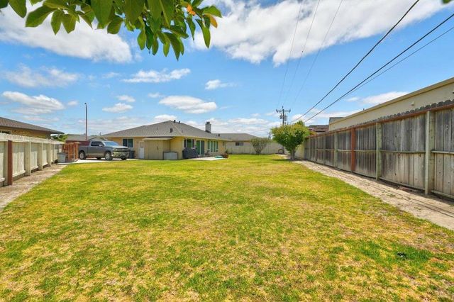 1102 San Marcos Drive, Salinas, CA 93901