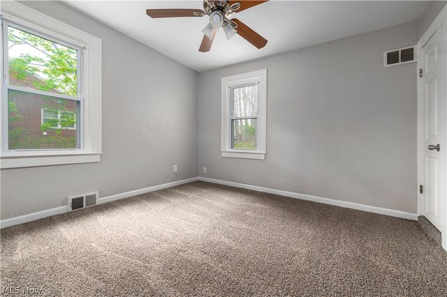 2019 Beverly Hills Drive, Richmond Heights, OH 44143