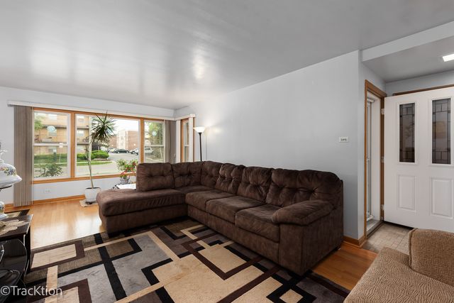 1606 Forest Road, La Grange Park, IL 60526