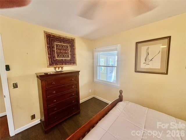 126 Ridgeview Road, Spruce Pine, NC 28777