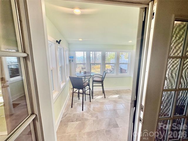 126 Ridgeview Road, Spruce Pine, NC 28777