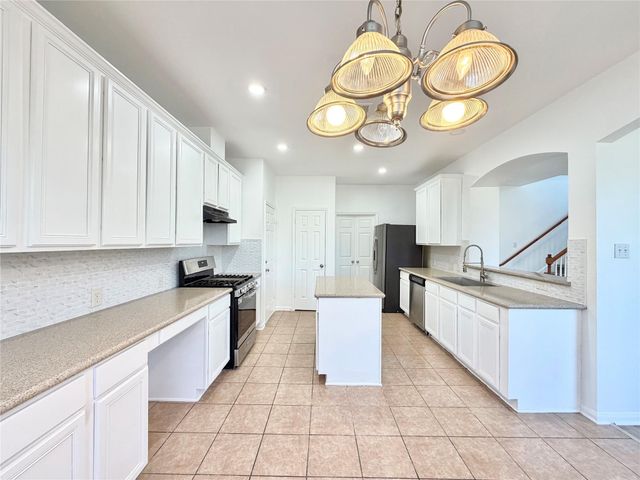 605 Stansted Manor DR, Pflugerville, TX 78660