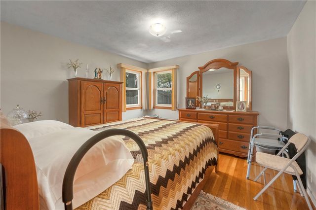 8 No Rose Street, East Providence, RI 02914