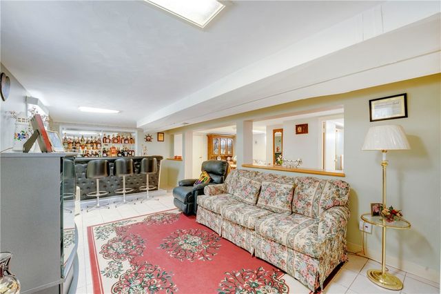 8 No Rose Street, East Providence, RI 02914