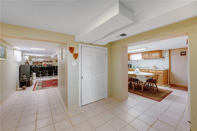 8 No Rose Street, East Providence, RI 02914