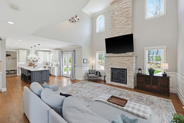 15 Ridge Rd, Wrentham, MA 02093