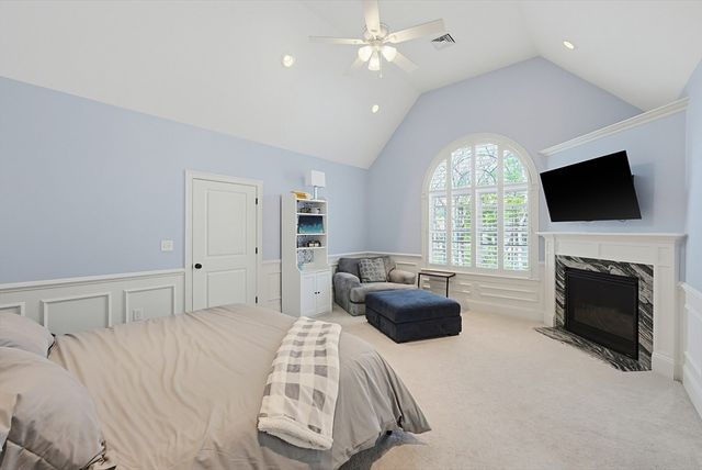 15 Ridge Rd, Wrentham, MA 02093