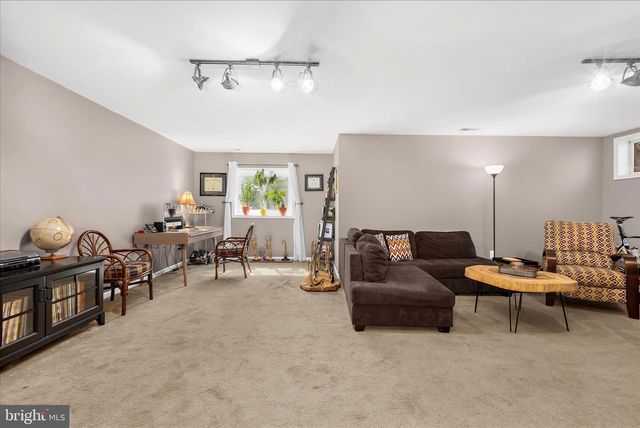 2820 PENNYPOND LN N, Annapolis, MD 21401