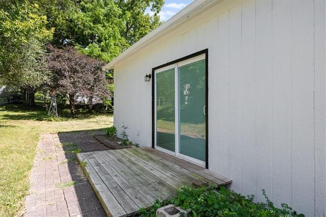 106 S Jeffreys Street, Pleasant Hill, MO 64080