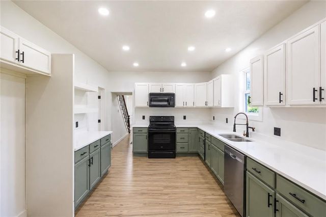 106 S Jeffreys Street, Pleasant Hill, MO 64080