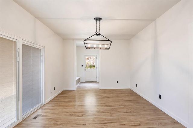 106 S Jeffreys Street, Pleasant Hill, MO 64080