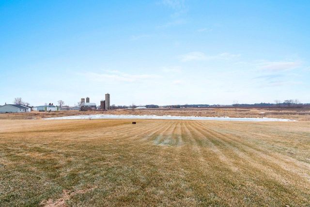 3200 S WEILER ROAD, Kaukauna, WI 54130