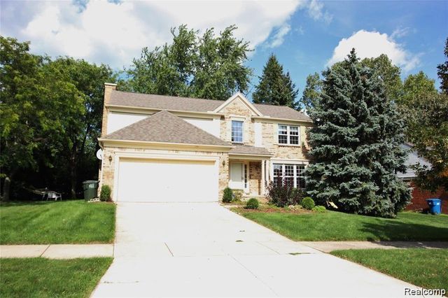 193 Saxon Court, Rochester Hills, MI 48307