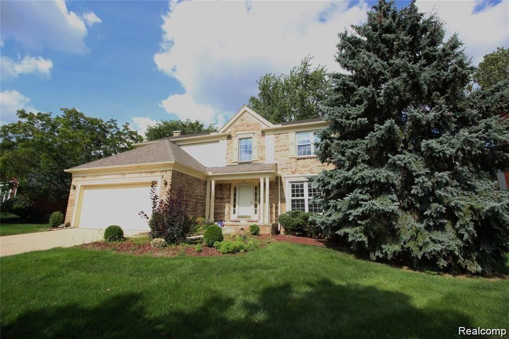 193 Saxon Court, Rochester Hills, MI 48307