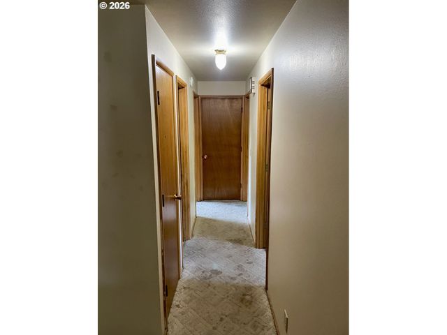1680 W QUINALT St, Springfield, OR 97477