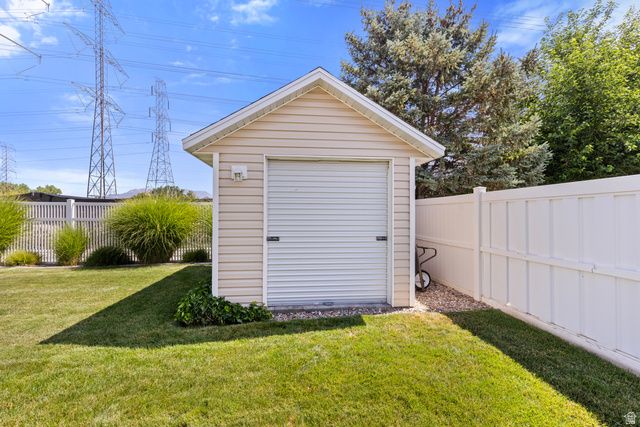 1295 BRIDGEVIEW DR, Layton, UT 84041