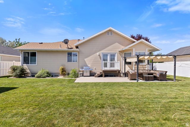 1295 BRIDGEVIEW DR, Layton, UT 84041