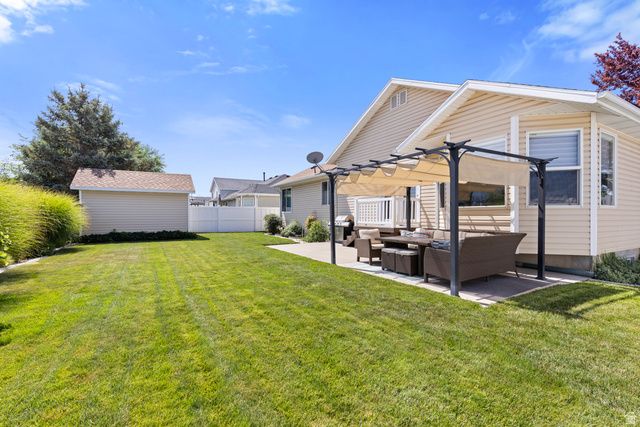 1295 BRIDGEVIEW DR, Layton, UT 84041