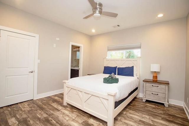 119 E 32nd Street A, Houston, TX 77018