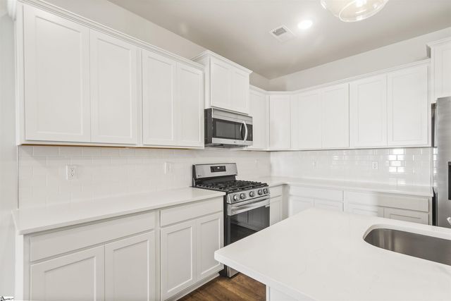 1009 Skidaway Drive, Spartanburg, SC 29303