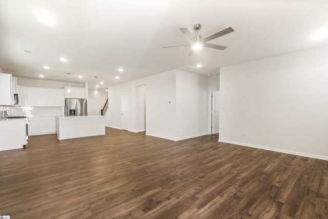 1009 Skidaway Drive, Spartanburg, SC 29303