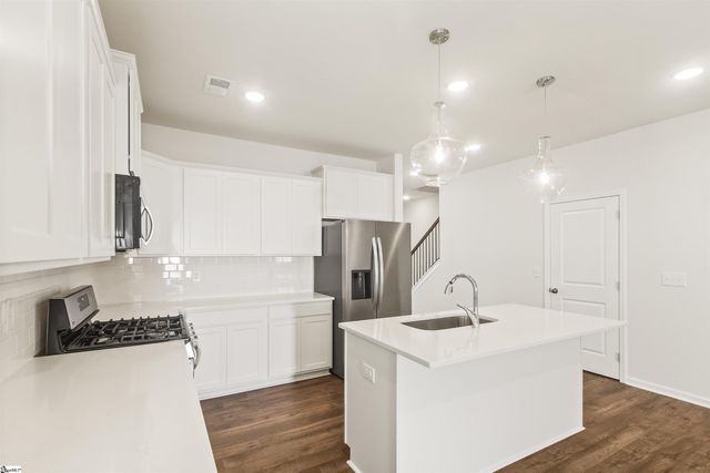 1009 Skidaway Drive, Spartanburg, SC 29303