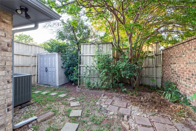 621 Woodway Lane, Richardson, TX 75081