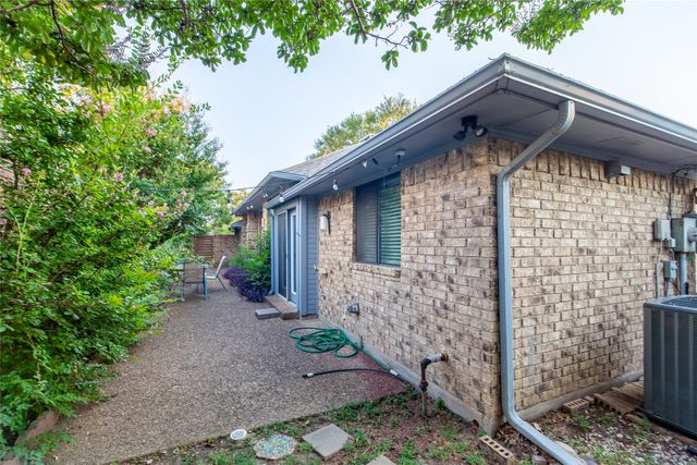 621 Woodway Lane, Richardson, TX 75081