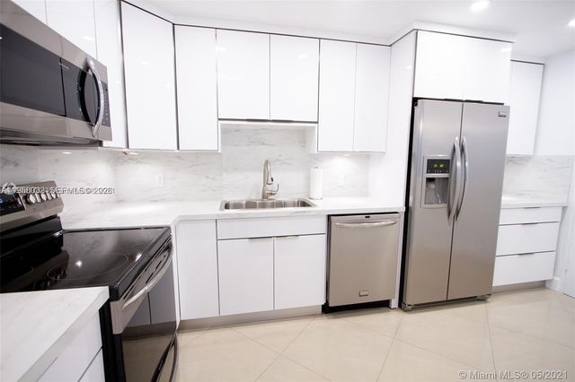 3801 S Ocean Drive PH16S, Hollywood, FL 33019