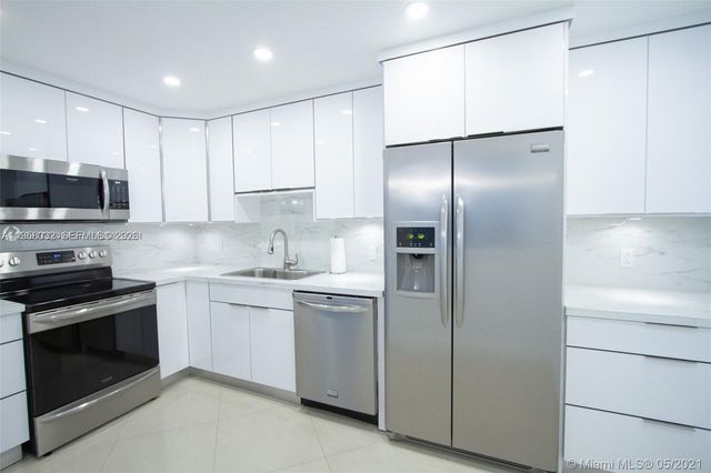 3801 S Ocean Drive PH16S, Hollywood, FL 33019