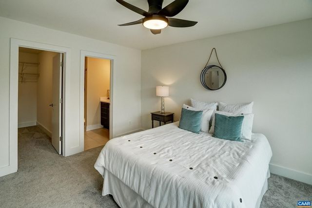 407 FENNEL RD, Crozet, VA 22932