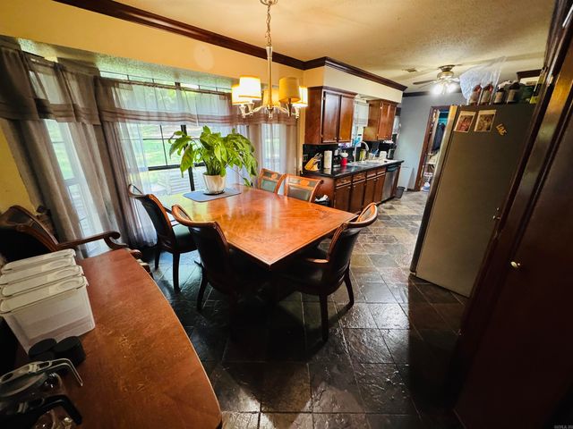8 Coyote Drive, Conway, AR 72032