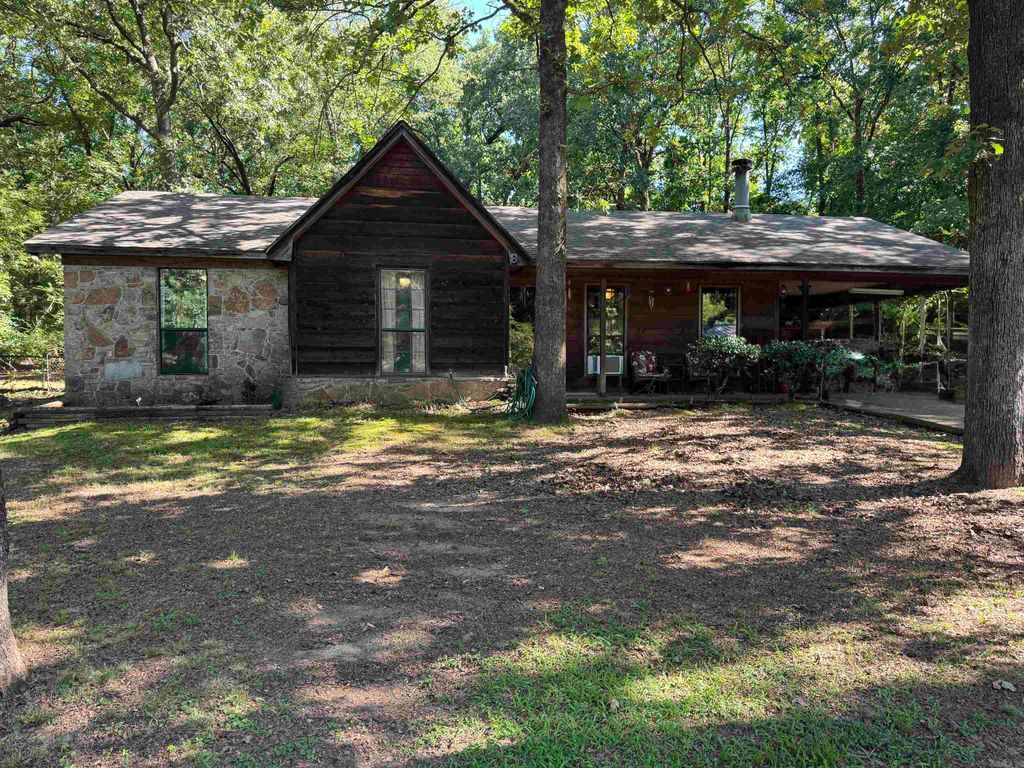 8 Coyote Drive, Conway, AR 72032