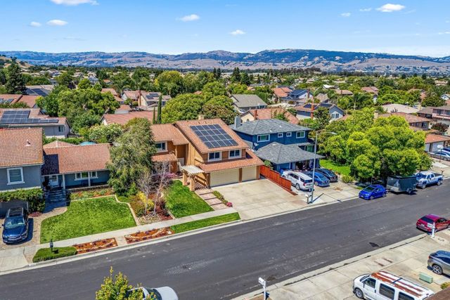 1439 Eagles Nest Lane, Gilroy, CA 95020