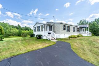 955 Calef Highway, Barrington, NH 03825