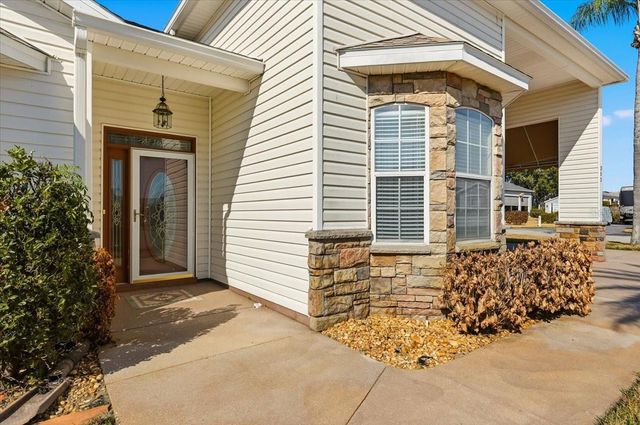 352 MEANDERING WAY, Polk City, FL 33868