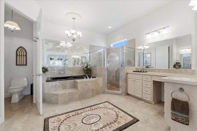 352 MEANDERING WAY, Polk City, FL 33868