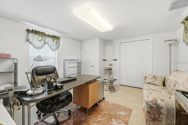 352 MEANDERING WAY, Polk City, FL 33868