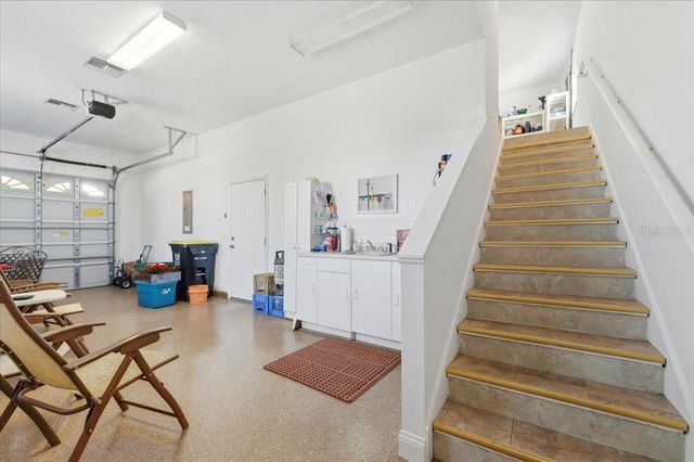 352 MEANDERING WAY, Polk City, FL 33868