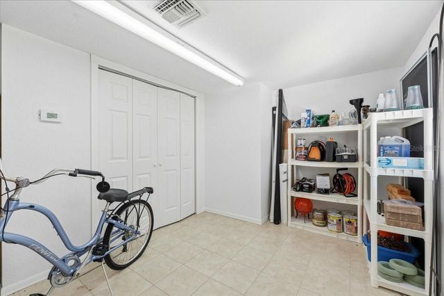 352 MEANDERING WAY, Polk City, FL 33868