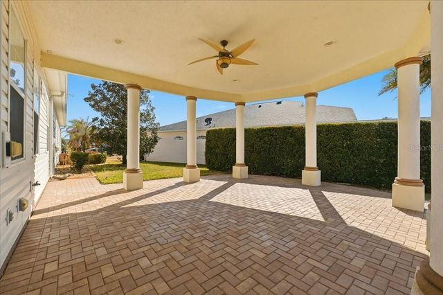 352 MEANDERING WAY, Polk City, FL 33868