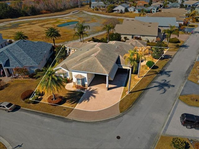 352 MEANDERING WAY, Polk City, FL 33868