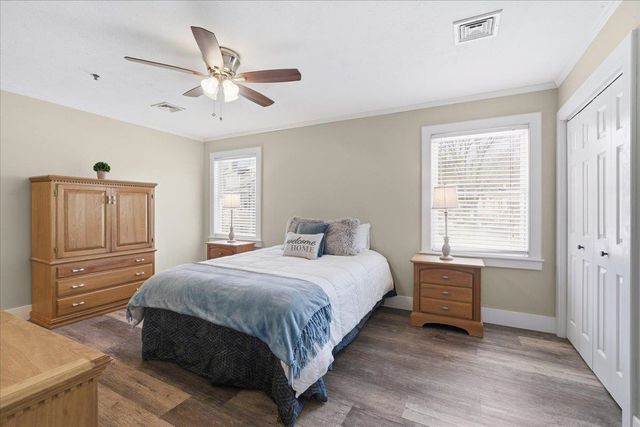 15 Shoal Creek Road, Hudson, NH 03051