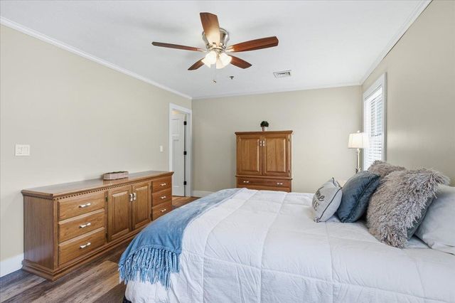 15 Shoal Creek Road, Hudson, NH 03051